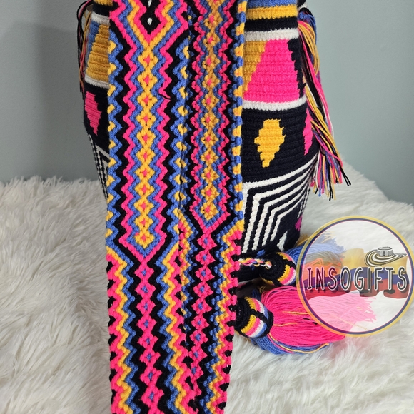 Colorful Geometric Crossbody Bag - Picture 7 of 9